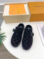 Uubags | Louis Vuitton Cozy Flat Comfort Clog Suede In Black - 1