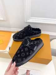 Uubags | Louis Vuitton Cozy Flat Comfort Clog Suede In Black - 3