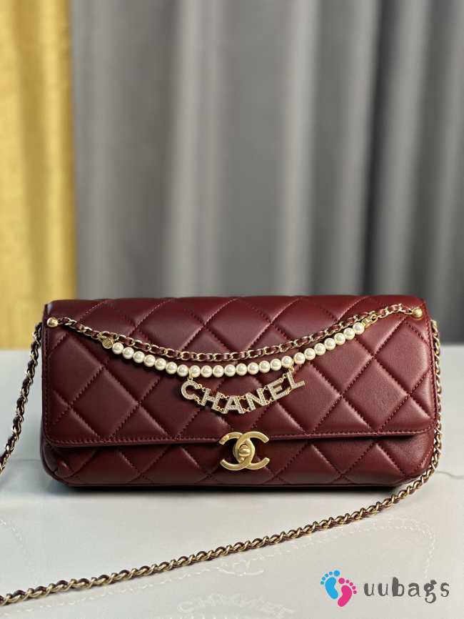 Uubags | Chanel 24A pearl chain baguette bag in red 13x27x5cm - 1