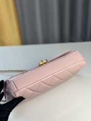 Uubags | Chanel 24A pearl chain baguette bag pink 13x27x5cm - 2