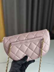 Uubags | Chanel Fanny pack Shiny Lambskin, Faux Pearls & Gold Metallic Pink 17x24x11cm - 6