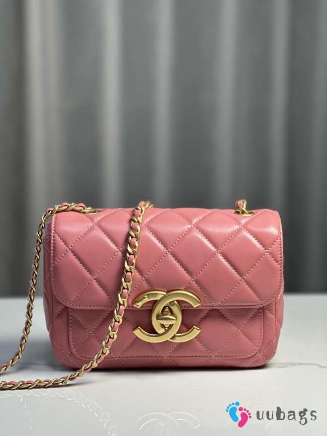 Uubags | Chanel Mini Flap Bag Shiny Lambskin & Gold Plated Metal Pink 13.5x19x7cm - 1