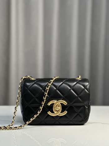 Uubags | Chanel Mini Flap Bag Shiny Lambskin & Gold Plated Metal Black 13.5x19x7cm