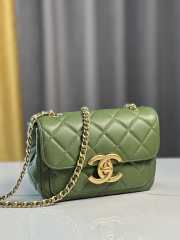 Uubags | Chanel Mini Flap Bag Shiny Lambskin & Gold Plated Metal Green 13.5x19x7cm - 2