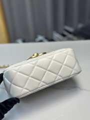 Uubags | Chanel Mini Flap Bag Shiny Lambskin & Gold Plated Metal White 13.5x19x7cm - 3