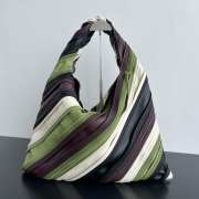 Uubags | Bottega Veneta Large Hop multicolor shoulder bag with leather patchwork stripes 54x24x13cm - 1