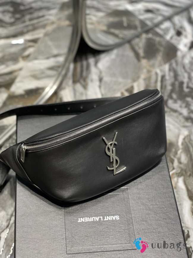 Uubags | YSL Cassandre Classic belt bag with silver buckle 25x14x3.5cm - 1