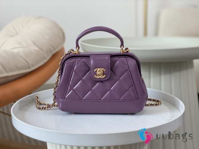 Uubags | Chanel Mini Bag with Handle Shiny Lambskin & Gold Plated Metal Purple 12x18x7cm - 1