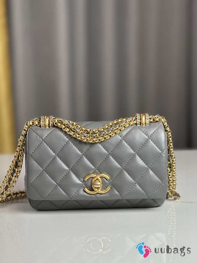 Uubags | Chanel Classic Grey Flap Bag Crossbody & Shoulder Bags Sheepskin Chains 18x5.5x11.5cm - 1