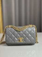 Uubags | Chanel Classic Grey Flap Bag Crossbody & Shoulder Bags Sheepskin Chains 18x5.5x11.5cm - 1