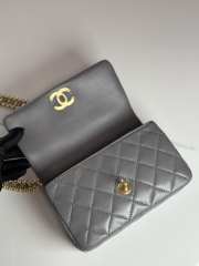 Uubags | Chanel Classic Grey Flap Bag Crossbody & Shoulder Bags Sheepskin Chains 18x5.5x11.5cm - 6