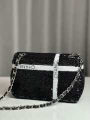 Uubags | Chanel 24 Black Grid Sequin Bag 20x13x6cm - 5