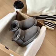 Uubags | UGG Toddlers' Classic Ultra Mini Boot In Grey - 2