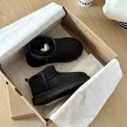 Uubags | UGG Toddlers' Classic Ultra Mini Boot In Black - 6