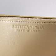 Uubags | Bottega Veneta Patti Top Handle Bag In String 19x26x11cm - 3