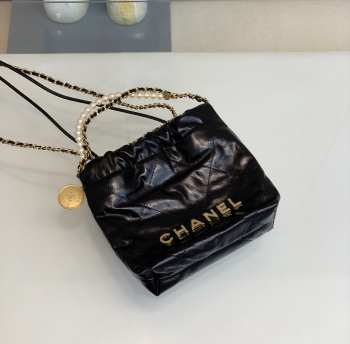 Uubags | Chanel 22 Mini Handbag with Pearl, Shiny Calfskin & Gold-Tone Metal Black 