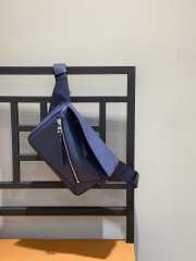 Uubags | Loewe small Puzzle bumbag in blue calfskin 24x16x11cm - 1