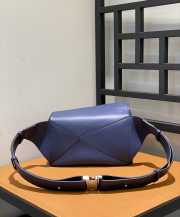 Uubags | Loewe small Puzzle bumbag in blue calfskin 24x16x11cm - 6