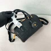 Uubags | Small Dior Groove 16 Bag Black Macrocannage Calfskin 16x11x8cm - 2