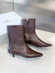 Uubags | The Row Brown Shrimpton Boots In Brown - 1