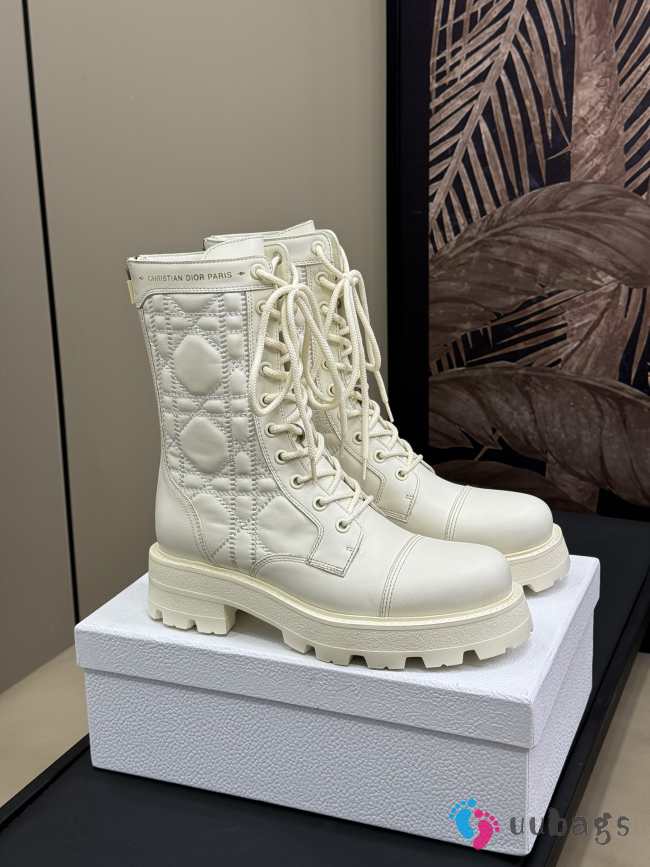 Uubags | Dior D-Unit Ankle Boot White Quilted Cannage Calfskin - 1