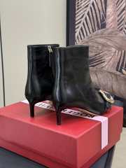 Uubags | Roger Vivier Canard Booties in black 5.5cm - 6