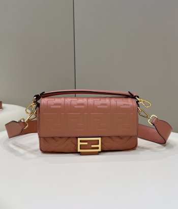 Uubags | Fendi Baguette Pink nappa leather bag 26x6x13cm