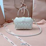 Uubags | Miu Miu Matelasse Nappa Leather Mini Bag White 7x12.5x7cm - 5