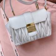 Uubags | Miu Miu Matelasse Nappa Leather Mini Bag White 7x12.5x7cm - 4