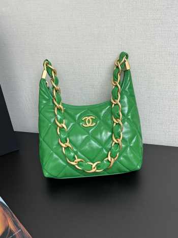 Uubags | Chanel Hobo Bag Shiny Lambskin & Gold Plated Metal Green 24x26x9cm