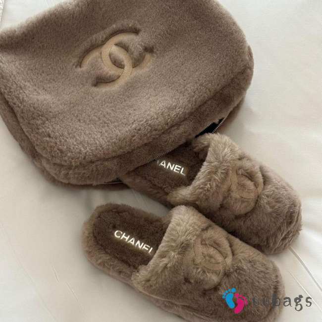 Uubags | Chanel white indoor cotton slippers in brown - 1