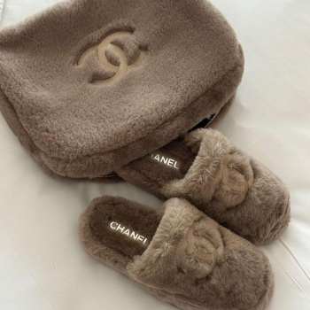 Uubags | Chanel white indoor cotton slippers in brown