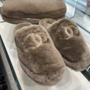 Uubags | Chanel white indoor cotton slippers in brown - 3