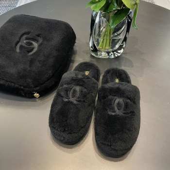 Uubags | Chanel white indoor cotton slippers in black