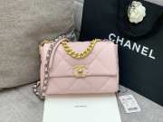 Uubags | Chanel Light Pink Quilted Lambskin Medium Chanel 19 Bag 26x16x9cm - 1