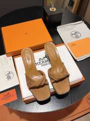 Uubags | Hermes Giny 5.5cm in Velvet Leather Gold Sandals - 6