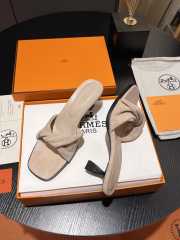 Uubags | Hermes Giny 5.5cm in Velvet Leather Beige Sandals - 2