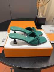 Uubags | Hermes Giny 5.5cm in Velvet Leather Green Sandals - 3