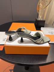 Uubags | Hermes Giny 5.5cm in Velvet Leather Grey Sandals - 3