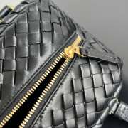 Uubags | Bottega Veneta Let's Go bag with elongated foldable shape in padded Intrecciato leather black - 6