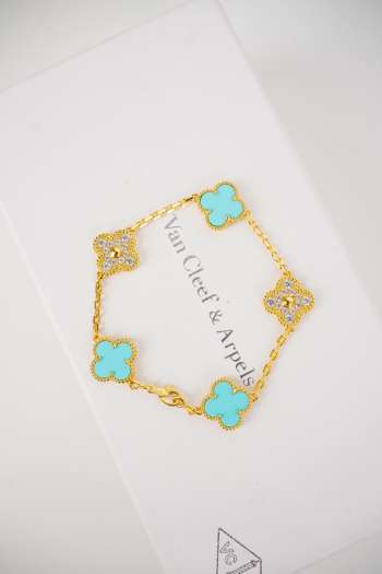 Uubags | Van Cleef & Arpels Turquoise Color Necklace, Earring & Bracelet