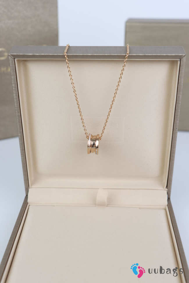 Uubags | Bvlgari zero1 necklace with 18 kt rose gold pendant set with demi-pavé diamonds on the edges - 1