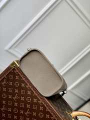 Uubags | Louis Vuitton M12109 Neverfull Bandoulière Inside Out BB Bag In Dark fango/Monogram 14x9x24cm - 3