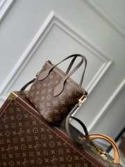 Uubags | Louis Vuitton M12109 Neverfull Bandoulière Inside Out BB Bag In Dark fango/Monogram 14x9x24cm - 2