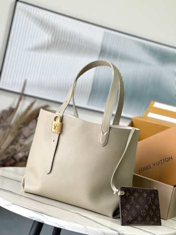 Uubags | Louis Vuitton M25341 Low Key Cabas MM Bag In White 30x14x47cm