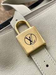 Uubags | Louis Vuitton M25341 Low Key Cabas MM Bag In White 30x14x47cm - 3