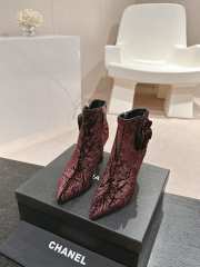 Uubags | Chanel suede ankle boot in burgundy - 1