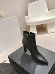 Uubags | Chanel calf leather ankle boot in black - 3