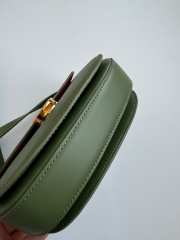 Uubags | Loro Piana Small Ghiera bag in green 23x16x8cm - 4