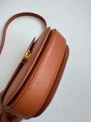 Uubags | Loro Piana Small Ghiera bag in brown 23x16x8cm - 3